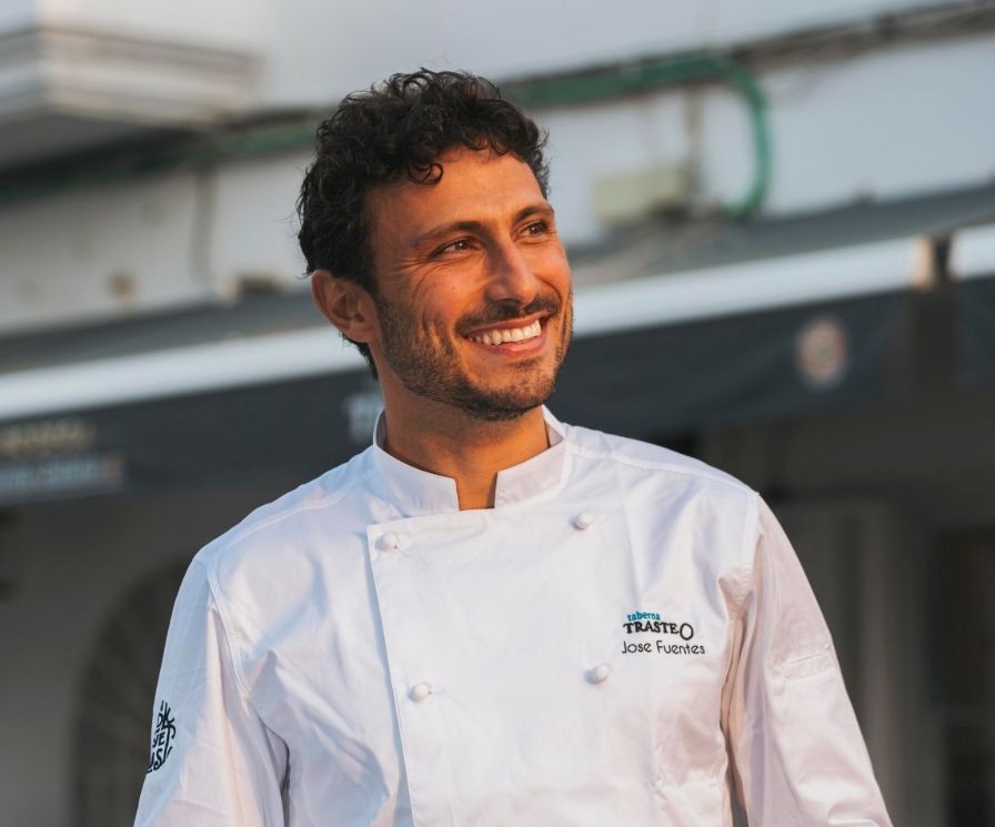 Inicio 1 José Fuentes, chef de Taberna TrasteO en Zahara de los Atunes, Cádiz